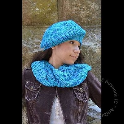 Coriolis Hat & Infinity Cowl by Susanna IC, Photo © ArtQualia, Model Natalie MacA