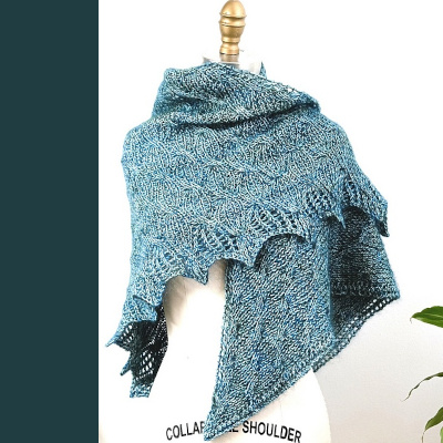 Elion Shawl by Susanna IC, Published in Fairmount Fibers, Make-It-Now Collection, Spring 2021, photo © Fairmount Fibers Ltd.